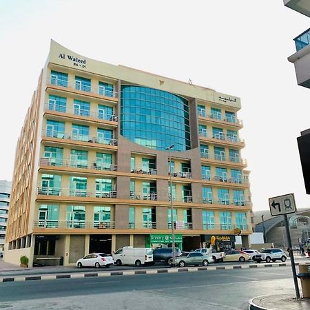 Ladies Only-Anaruby Backpackers - Metro Station Mashreq Dubai Exterior photo